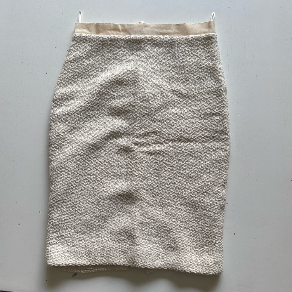 Giambattista Valli Cream Textured Pencil Skirt - Sleek Women's Skirt size 2